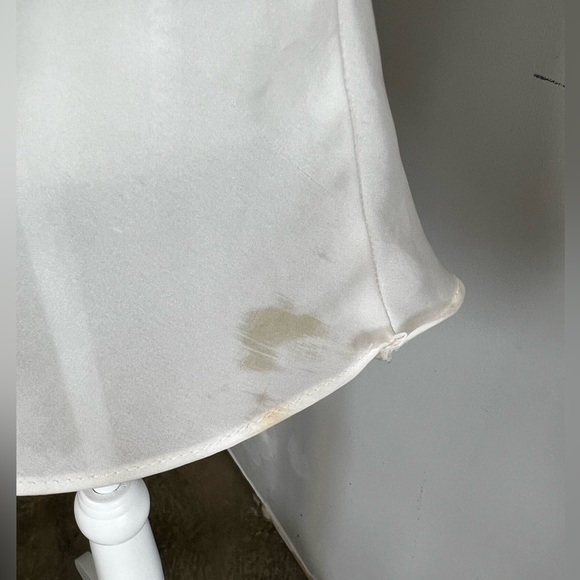 Flowy White Blouse - Picture 5 of 7